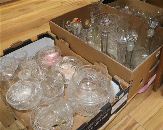 Three boxes of assorted glassware